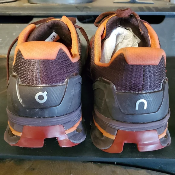 On Running Womens Red and Brown Athletic Shoes - Picture 8 of 8